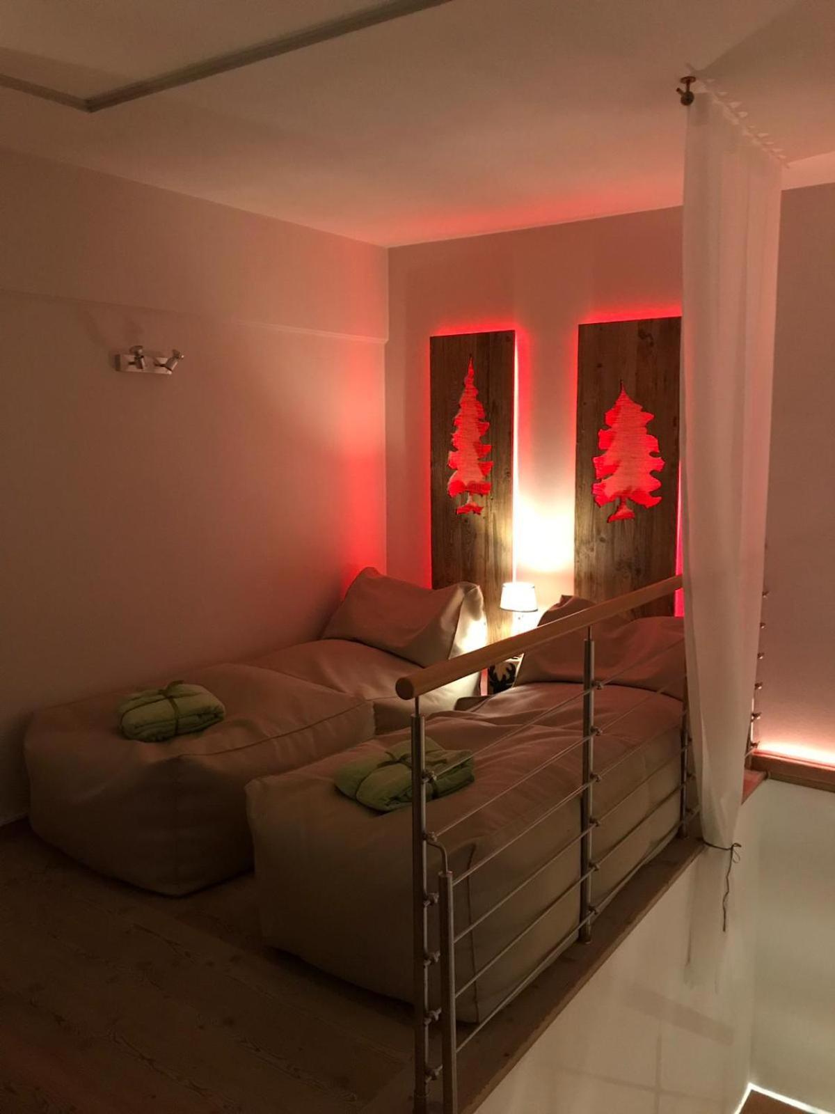 Hotel Ciasa Ai Pini San Cassiano  Buitenkant foto
