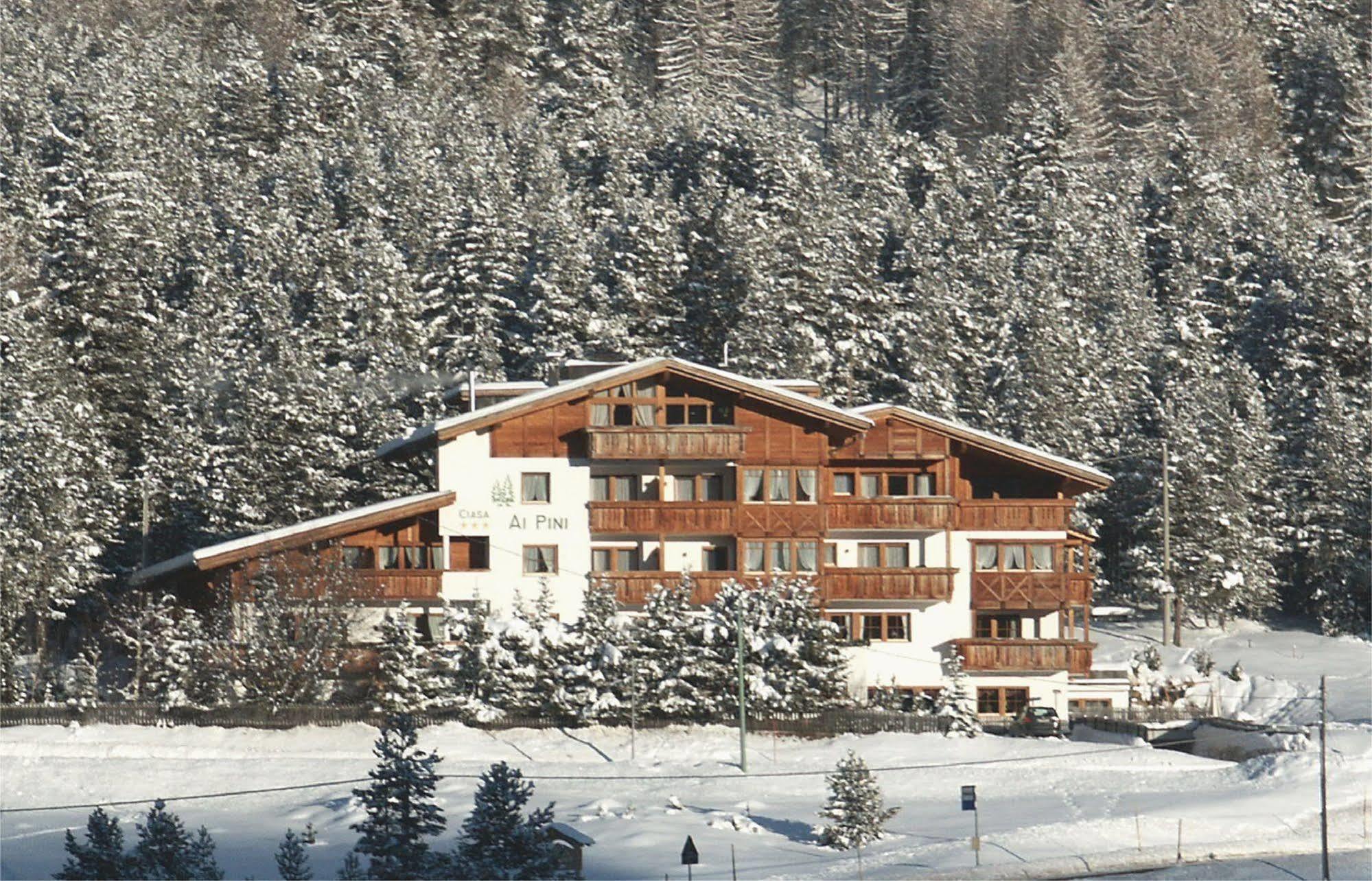 Hotel Ciasa Ai Pini San Cassiano  Buitenkant foto